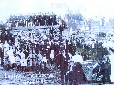 Building the Courthouse circa 1908